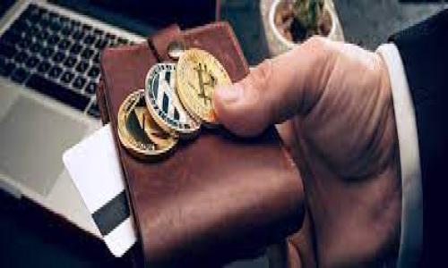 在讨论如何设置imToken钱包的矿工费之前，首先需要了解一些基本概念和操作流程。矿工费是指在区块链交易中，用户需要支付的一定费用，以鼓励矿工处理并验证用户的交易。合理设置矿工费不仅可以提高交易的执行速度，还能避免因费用过低而导致交易长时间未被确认的情况。

一、了解矿工费的基本概念

当你在imToken钱包中发送加密货币时，你实际上是在请求区块链网络进行一笔交易。为了吸引矿工为你的交易打包到区块中，你需要支付一定的矿工费。这笔费用的高低会直接影响交易的处理速度。在网络拥堵时，如果设置的矿工费过低，交易可能会被延迟处理。

二、imToken钱包中矿工费的设置方法

以下是如何在imToken钱包中设置矿工费的详细步骤：

ol
    listrong打开你的imToken钱包应用程序/strong：确保你已经下载并安装了最新版本的imToken，并且已经成功创建或导入钱包。/li
    listrong选择发送交易/strong：在钱包首页，点击“发送”选项，然后选择你要发送的加密货币，如以太坊（ETH）或比特币（BTC）。/li
    listrong输入交易信息/strong：在交易界面中，输入收款地址和转账金额。在这一过程中，你将看到矿工费的设置选项。/li
    listrong设置矿工费/strong：imToken通常会提供几种不同的矿工费选项，比如“低”、“中”、“高”。你也可以手动输入希望设置的矿工费（以Gwei为单位，例如，如果你希望支付50 Gwei的矿工费，可以直接输入这个数值）。/li
    listrong确认交易/strong：设置完矿工费后，仔细核对所有交易信息，确保没有错误，然后点击“确认”按钮进行发送。/li
/ol

三、如何选择合适的矿工费

选择矿工费时需要考虑以下几个因素：

ul
    listrong网络拥堵情况/strong：你可以通过一些区块链浏览器（如Etherscan）查看当前网络的拥堵情况，根据网络的繁忙程度来调整自己的矿工费。/li
    listrong紧急程度/strong：如果你需要快速完成交易，建议选择高矿工费选项，反之则可以选择低矿工费。/li
    listrong市场行情/strong：在不同时间段，矿工费可能会有所变化，尤其是在市场波动较大的时候，因此保持关注是非常重要的。/li
/ul

四、常见问题解答

在设置矿工费的过程中，用户可能会遇到一些常见问题，以下是针对这些问题的解答：

h41. 为什么我的交易没有被确认？/h4
这可能是由于你设置的矿工费过低，导致矿工不愿意处理这笔交易。你可以选择提高矿工费，再次发送交易。

h42. 如何查看我的交易状态？/h4
你可以在imToken钱包中查看交易记录，或使用区块链浏览器通过交易哈希来查询交易状态。

h43. 有没有设置矿工费的最佳策略？/h4
最佳策略是根据具体需求和网络状况灵活调整。在高峰期，建议支付更高的矿工费以达到快速确认的目的。

五、结语

合理设置imToken钱包的矿工费对于确保交易顺利进行至关重要。通过了解矿工费的基本概念和设置方法，用户不仅可以提高交易的成功率，还可以节省不必要的费用。希望本篇指南能够帮助你更好地管理钱包中的每一次交易，享受加密货币的便利与乐趣。

在加密世界中，灵活应对各种情况是非常重要的。祝你在数字资产的旅程中一切顺利！

希望这些内容能帮助你理解如何在imToken钱包中设置矿工费。如果你还有其他问题，随时可以问我！